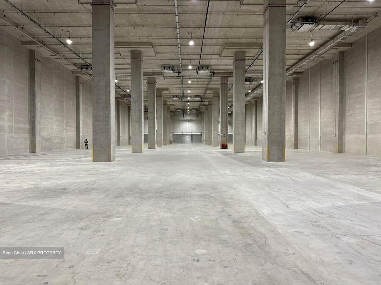 Tuas Road (D22), Warehouse #456405181